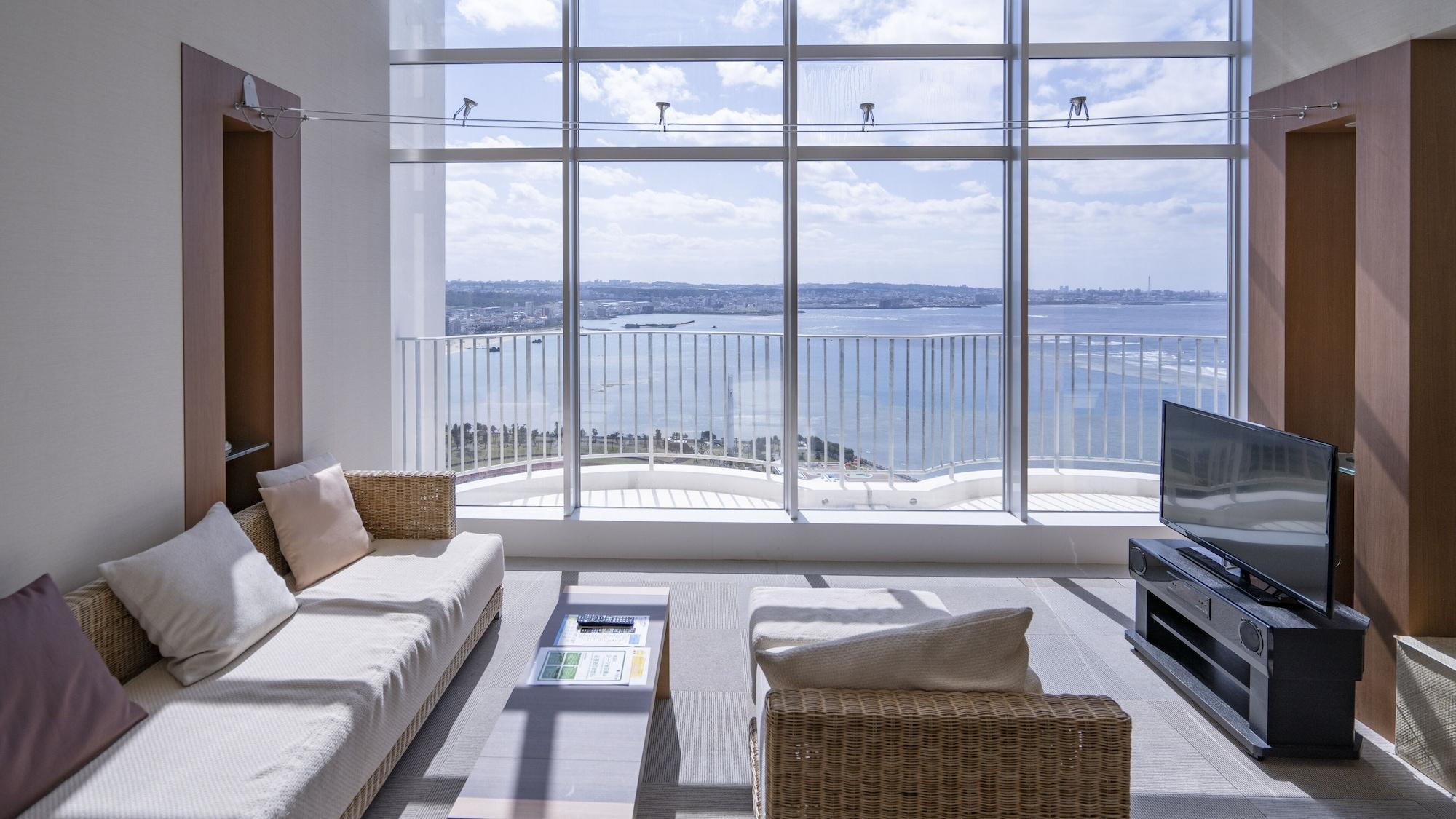 The Beach Tower Okinawa Chatan Esterno foto