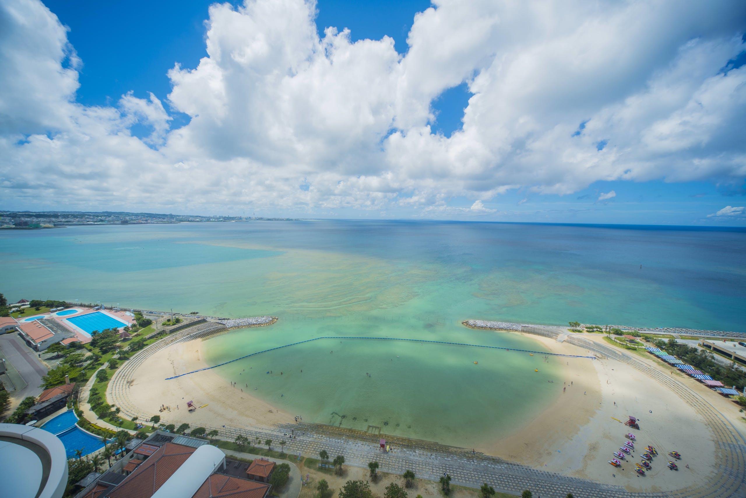 The Beach Tower Okinawa Chatan Esterno foto